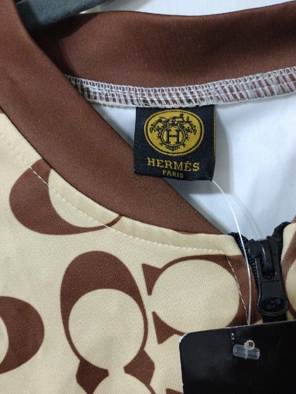 Coach Cream and Brown Signature Logo Pajama Set With Tags Hermes Tag - Picture 2 of 8
